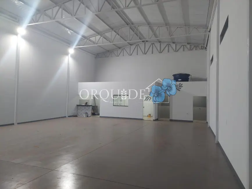 Foto 3 de Armazém / Galpão à venda e para alugar, 390m2 em Jardim Bela Vista, Rio Verde - GO