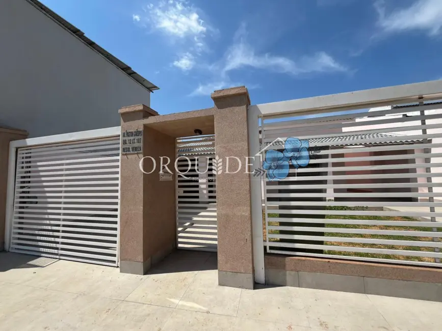 Foto 1 de Casa com 3 quartos à venda, 200m2 em Eldorado, Rio Verde - GO