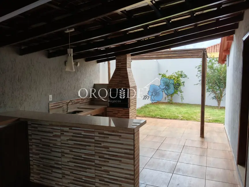 Casa com 3 quartos à venda, 154m2 em Conjunto Morada do Sol, Rio Verde - GO - imagem 8 Foto 8 de Casa com 3 quartos à venda, 154m2 em Conjunto Morada do Sol, Rio Verde - GO