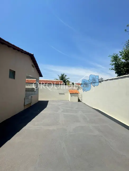 Foto 2 de Casa com 3 quartos à venda, 160m2 em Setor Dona Gercina, Rio Verde - GO