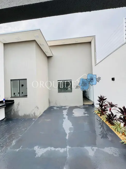 Casa com 3 quartos à venda, 82m2 em Rio Verde - GO - imagem 1 Foto 1 de Casa com 3 quartos à venda, 82m2 em Rio Verde - GO
