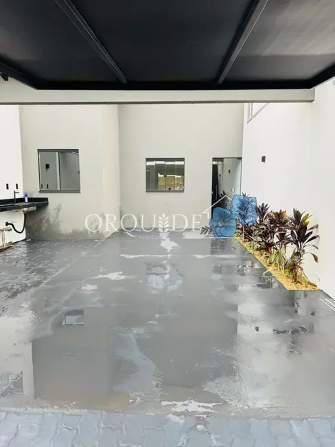 Casa com 3 quartos à venda, 82m2 em Rio Verde - GO - imagem 2 Foto 2 de Casa com 3 quartos à venda, 82m2 em Rio Verde - GO