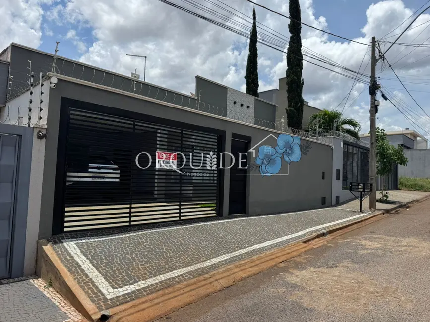 Foto 1 de Casa com 4 quartos à venda, 205m2 em Residencial Solar dos Ataídes 2ª Etapa, Rio Verde - GO