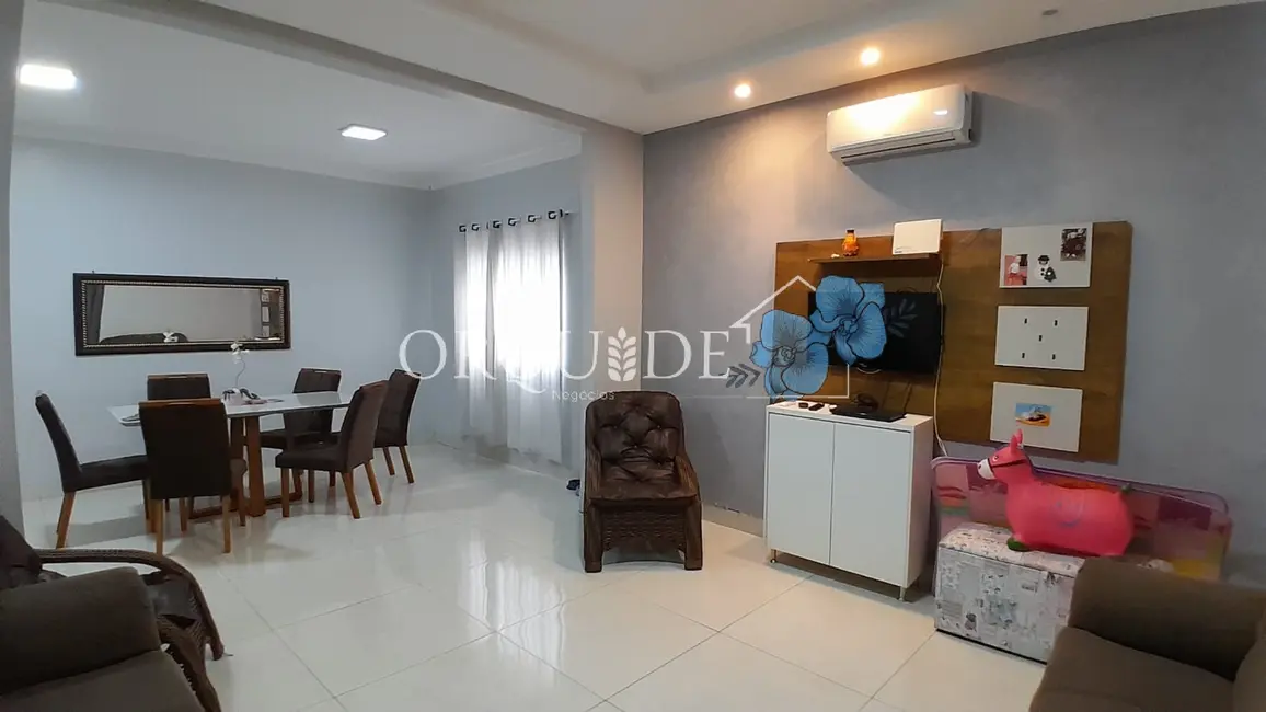 Foto 5 de Casa com 4 quartos à venda, 205m2 em Residencial Solar dos Ataídes 2ª Etapa, Rio Verde - GO