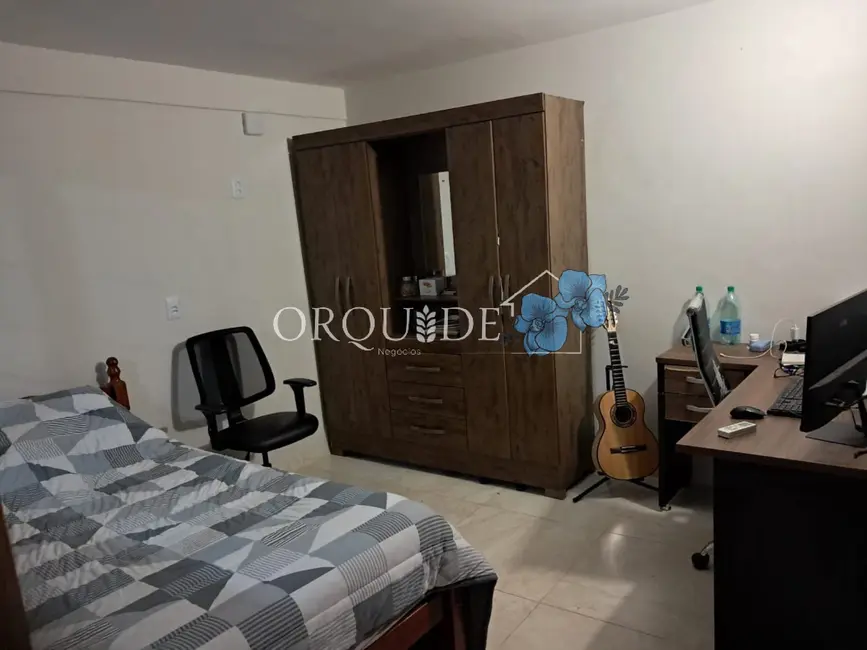 Foto 4 de Casa com 3 quartos à venda, 315m2 em Jardim Adriana, Rio Verde - GO