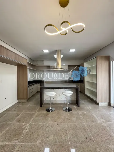 Casa com 4 quartos à venda, 405m2 em Parque dos Buritis, Rio Verde - GO - imagem 4 Foto 4 de Casa com 4 quartos à venda, 405m2 em Parque dos Buritis, Rio Verde - GO