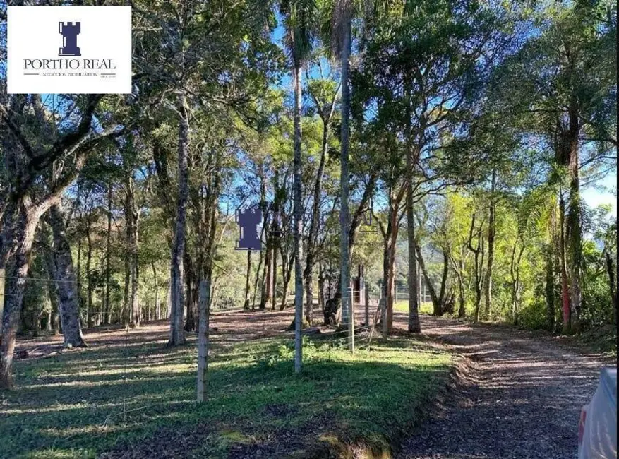 Chácara com 3 quartos à venda em Campo Largo - PR - imagem 3 Foto 3 de Chácara com 3 quartos à venda em Campo Largo - PR
