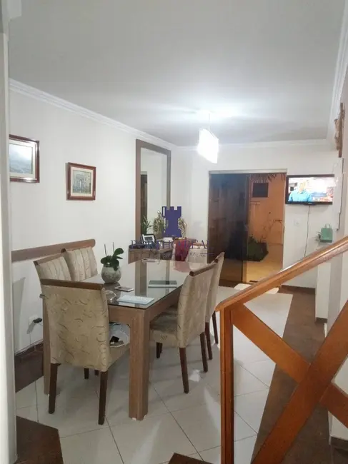 Sobrado à venda, 230m2 em Ouro Verde, Campo Largo - PR - imagem 4 Foto 4 de Sobrado à venda, 230m2 em Ouro Verde, Campo Largo - PR