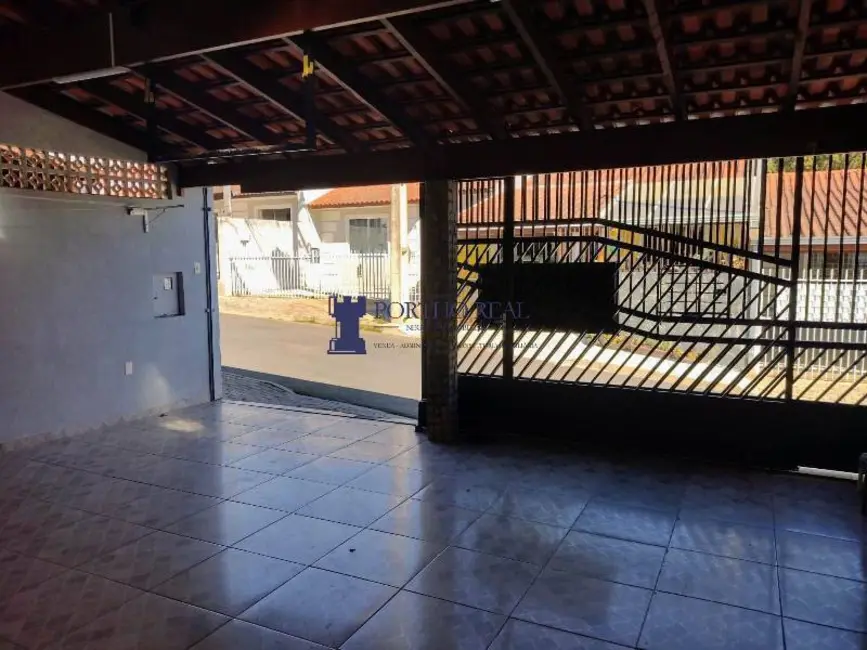 Casa com 2 quartos à venda, 60m2 em Botiatuva, Campo Largo - PR - imagem 3 Foto 3 de Casa com 2 quartos à venda, 60m2 em Botiatuva, Campo Largo - PR