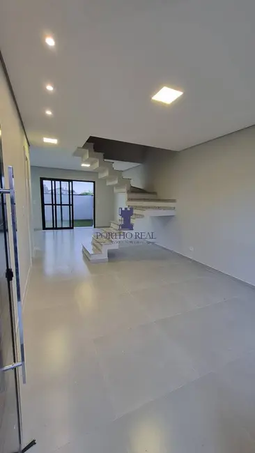 Sobrado com 2 quartos à venda, 201m2 em Jardim Esmeralda, Campo Largo - PR - imagem 5 Foto 5 de Sobrado com 2 quartos à venda, 201m2 em Jardim Esmeralda, Campo Largo - PR