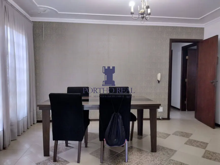 Sobrado com 5 quartos à venda, 270m2 em Centro, Campo Largo - PR - imagem 8 Foto 8 de Sobrado com 5 quartos à venda, 270m2 em Centro, Campo Largo - PR