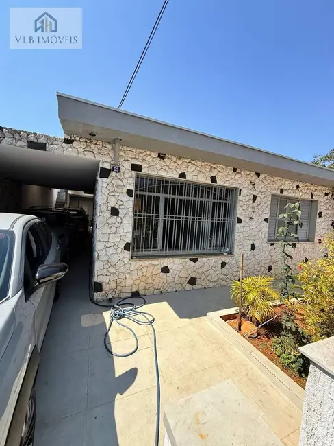 Foto 2 de Casa com 4 quartos à venda, 180m2 em Jardim Maria Rosa, Taboao Da Serra - SP