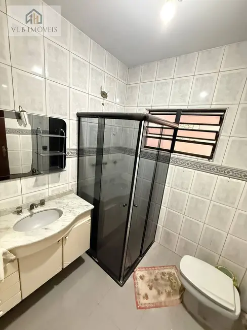 Foto 9 de Casa com 4 quartos à venda, 180m2 em Jardim Maria Rosa, Taboao Da Serra - SP