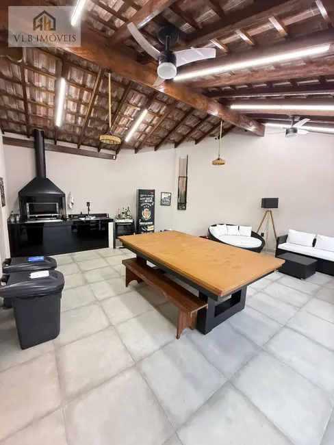 Casa com 2 quartos à venda, 214m2 em Ocian, Praia Grande - SP - imagem 6 Foto 6 de Casa com 2 quartos à venda, 214m2 em Ocian, Praia Grande - SP