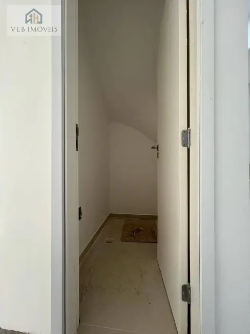 Casa com 3 quartos à venda, 150m2 em Morada dos Pássaros, Taboao Da Serra - SP - imagem 8 Foto 8 de Casa com 3 quartos à venda, 150m2 em Morada dos Pássaros, Taboao Da Serra - SP