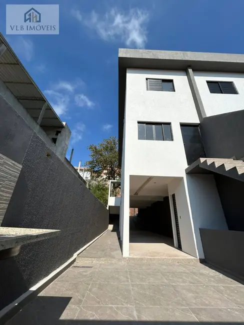 Casa com 3 quartos à venda, 150m2 em Morada dos Pássaros, Taboao Da Serra - SP - imagem 2 Foto 2 de Casa com 3 quartos à venda, 150m2 em Morada dos Pássaros, Taboao Da Serra - SP