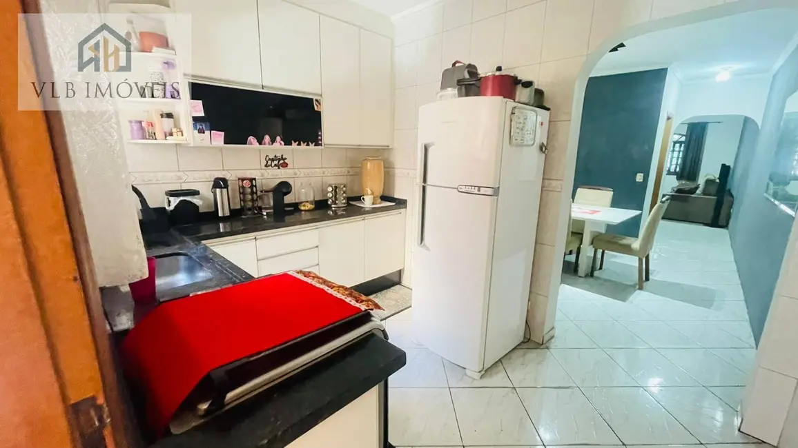 Foto 2 de Casa com 3 quartos à venda, 180m2 em Jardim Macedônia, São Paulo - SP