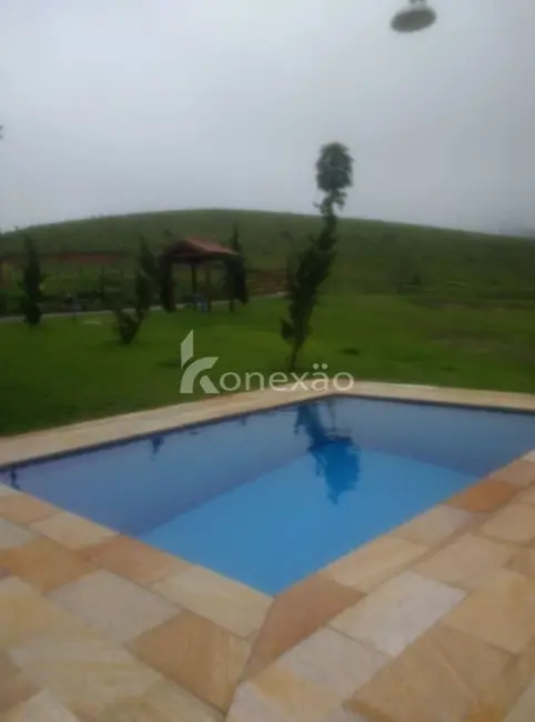 Chácara com 2 quartos à venda, 300m2 em Paraibuna - SP - imagem 5 Foto 5 de Chácara com 2 quartos à venda, 300m2 em Paraibuna - SP