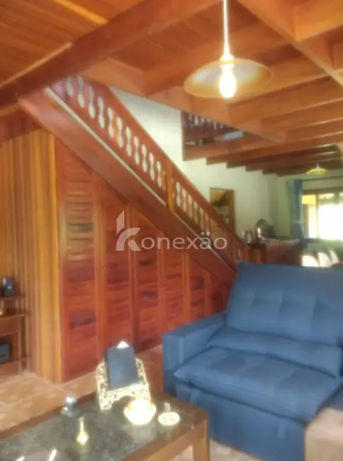 Chácara com 2 quartos à venda, 300m2 em Paraibuna - SP - imagem 3 Foto 3 de Chácara com 2 quartos à venda, 300m2 em Paraibuna - SP