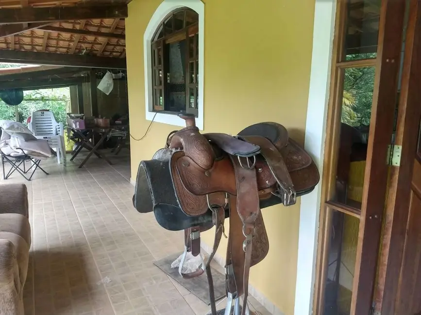 Sítio / Rancho com 3 quartos à venda, 300m2 em Paraibuna - SP - imagem 8 Foto 8 de Sítio / Rancho com 3 quartos à venda, 300m2 em Paraibuna - SP