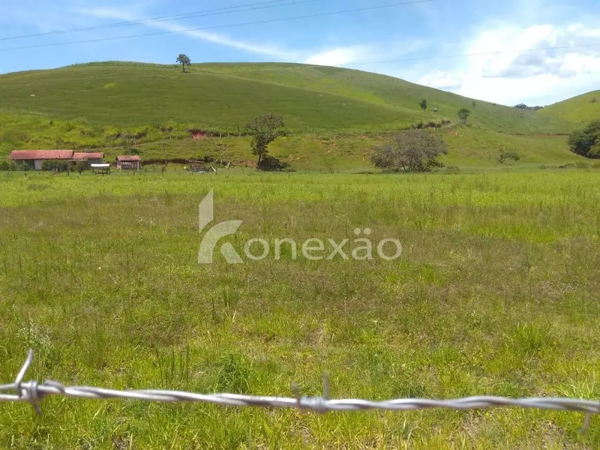 Sítio / Rancho com 2 quartos à venda, 100m2 em Centro, Cunha - SP - imagem 6 Foto 6 de Sítio / Rancho com 2 quartos à venda, 100m2 em Centro, Cunha - SP