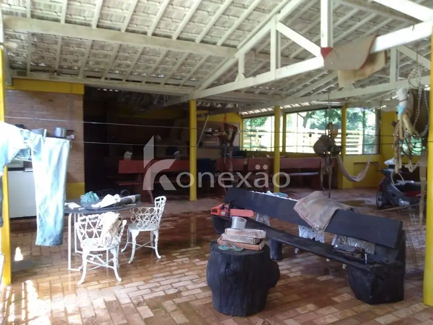 Sítio / Rancho com 2 quartos à venda, 100m2 em Centro, Cunha - SP - imagem 7 Foto 7 de Sítio / Rancho com 2 quartos à venda, 100m2 em Centro, Cunha - SP