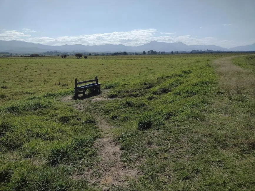 Foto 9 de Fazenda / Haras com 5 quartos à venda, 100m2 em Pedregulho, Guaratingueta - SP