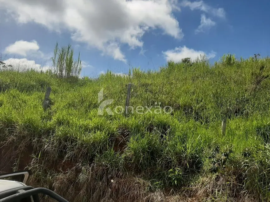 Sítio / Rancho com 3 quartos à venda, 300m2 em Centro, Taubate - SP - imagem 2 Foto 2 de Sítio / Rancho com 3 quartos à venda, 300m2 em Centro, Taubate - SP