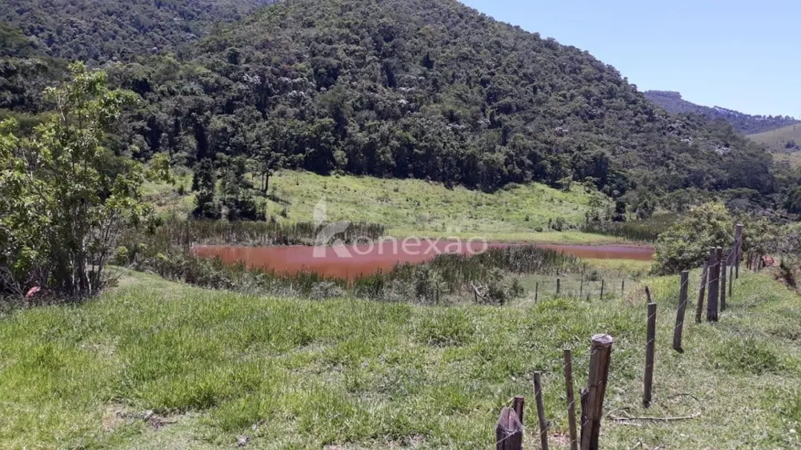 Sítio / Rancho com 3 quartos à venda, 200m2 em Paraibuna - SP - imagem 1 Foto 1 de Sítio / Rancho com 3 quartos à venda, 200m2 em Paraibuna - SP