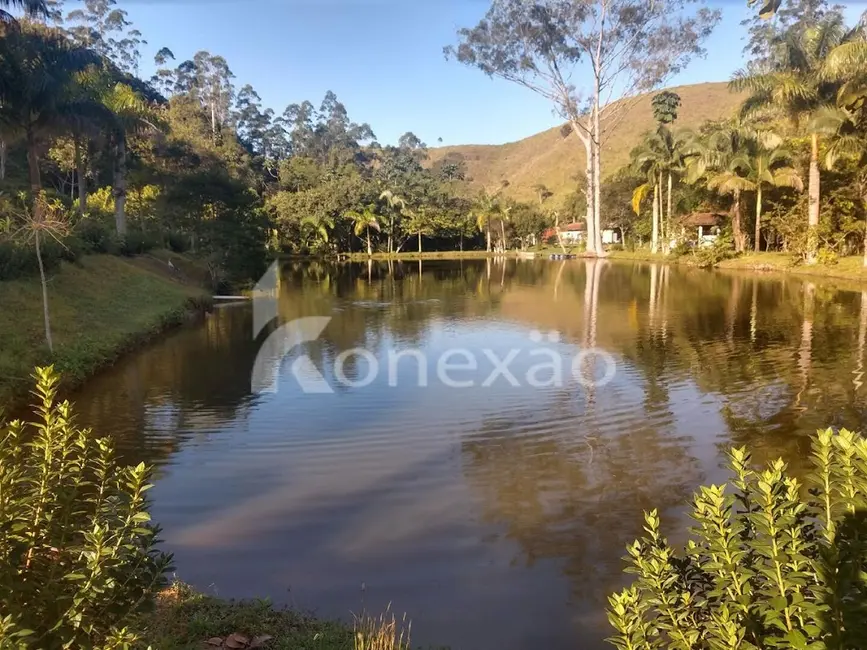 Sítio / Rancho com 3 quartos à venda, 250m2 em Sao Jose Dos Campos - SP - imagem 1 Foto 1 de Sítio / Rancho com 3 quartos à venda, 250m2 em Sao Jose Dos Campos - SP