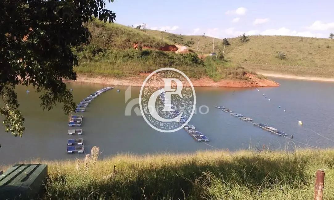 Chácara com 2 quartos à venda, 300m2 em Sao Jose Dos Campos - SP - imagem 3 Foto 3 de Chácara com 2 quartos à venda, 300m2 em Sao Jose Dos Campos - SP