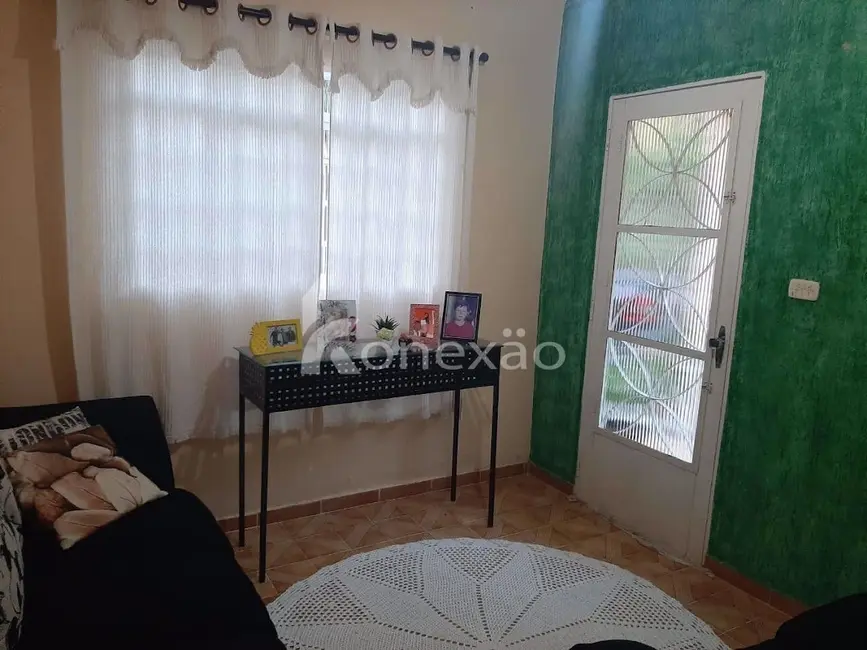 Sítio / Rancho com 2 quartos à venda, 250m2 em Paraibuna - SP - imagem 4 Foto 4 de Sítio / Rancho com 2 quartos à venda, 250m2 em Paraibuna - SP