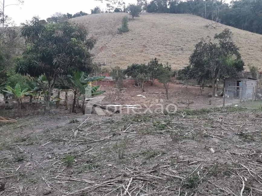 Sítio / Rancho com 1 quarto à venda em Paraibuna - SP - imagem 8 Foto 8 de Sítio / Rancho com 1 quarto à venda em Paraibuna - SP