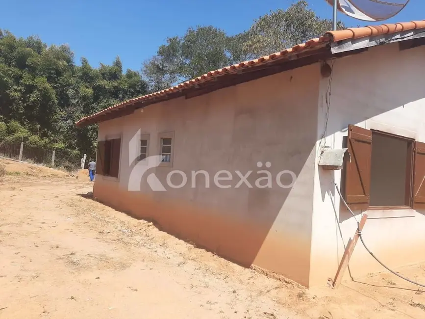 Chácara com 2 quartos à venda, 150m2 em Centro, Paraibuna - SP - imagem 6 Foto 6 de Chácara com 2 quartos à venda, 150m2 em Centro, Paraibuna - SP