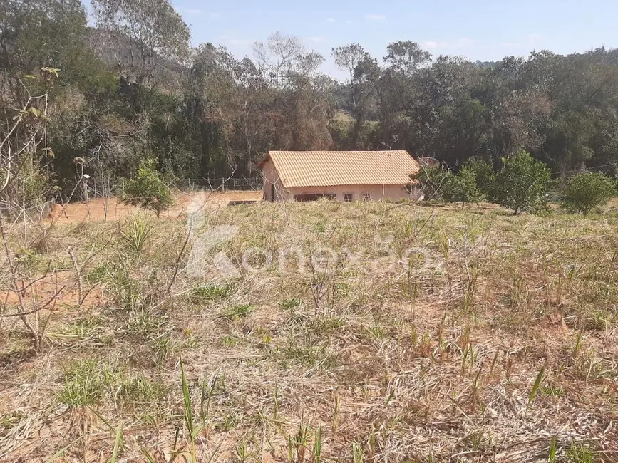 Chácara com 2 quartos à venda, 150m2 em Centro, Paraibuna - SP - imagem 7 Foto 7 de Chácara com 2 quartos à venda, 150m2 em Centro, Paraibuna - SP