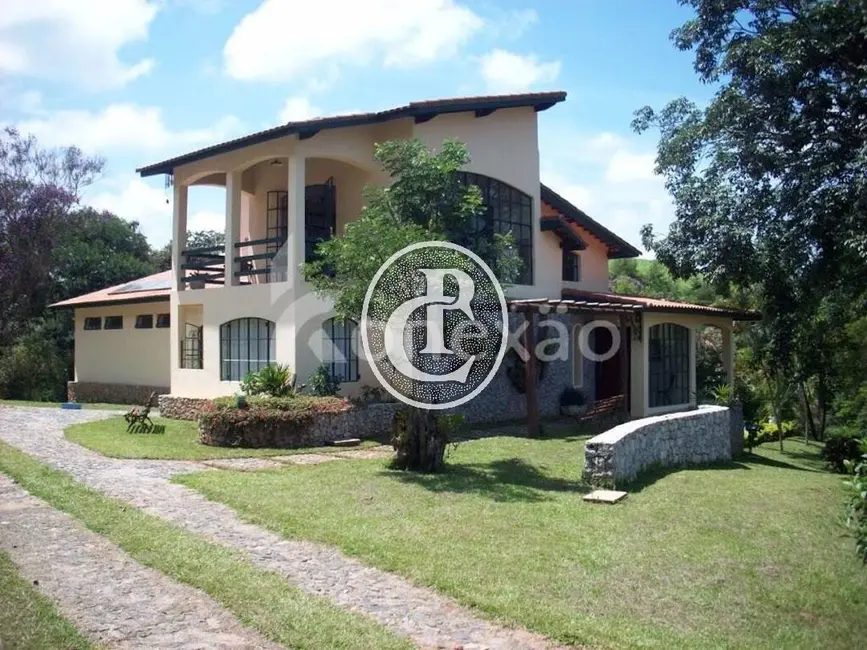 Foto 1 de Sítio / Rancho com 3 quartos à venda, 300m2 em Jambeiro - SP