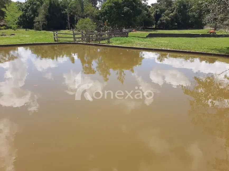 Sítio / Rancho com 2 quartos à venda, 500m2 em Centro, Paraibuna - SP - imagem 5 Foto 5 de Sítio / Rancho com 2 quartos à venda, 500m2 em Centro, Paraibuna - SP