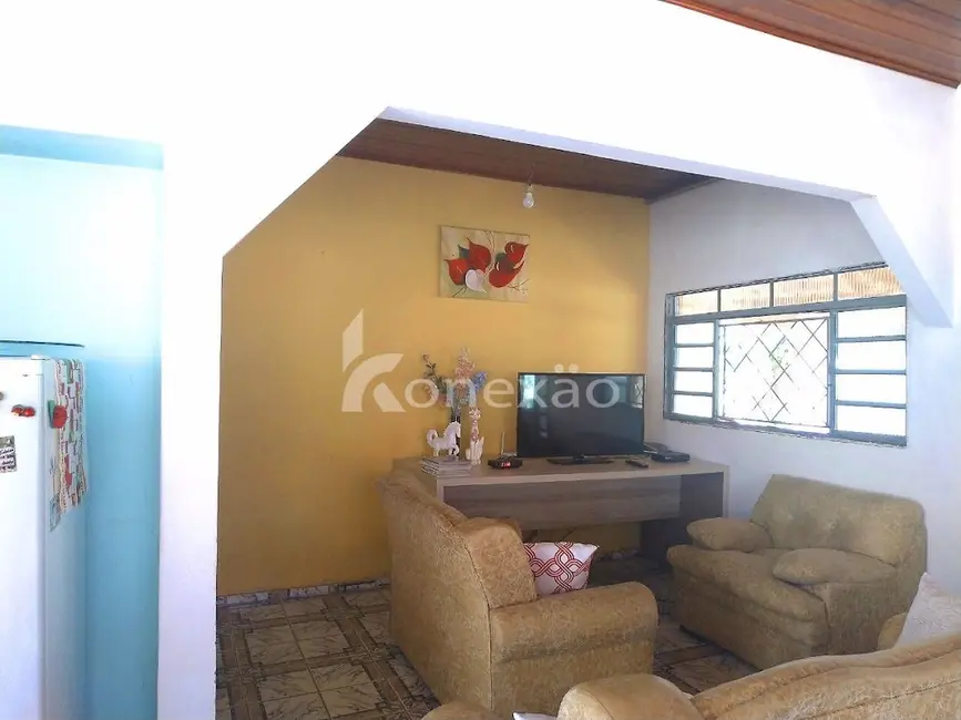 Chácara com 5 quartos à venda, 100m2 em Centro, Paraibuna - SP - imagem 7 Foto 7 de Chácara com 5 quartos à venda, 100m2 em Centro, Paraibuna - SP