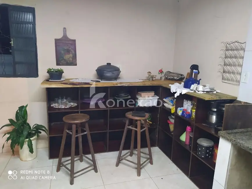 Chácara com 2 quartos à venda, 120m2 em Centro, Paraibuna - SP - imagem 4 Foto 4 de Chácara com 2 quartos à venda, 120m2 em Centro, Paraibuna - SP