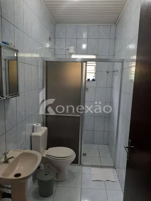 Chácara com 3 quartos à venda, 200m2 em Paraibuna - SP - imagem 8 Foto 8 de Chácara com 3 quartos à venda, 200m2 em Paraibuna - SP