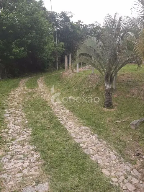 Chácara com 2 quartos à venda, 200m2 em Paraibuna - SP - imagem 6 Foto 6 de Chácara com 2 quartos à venda, 200m2 em Paraibuna - SP