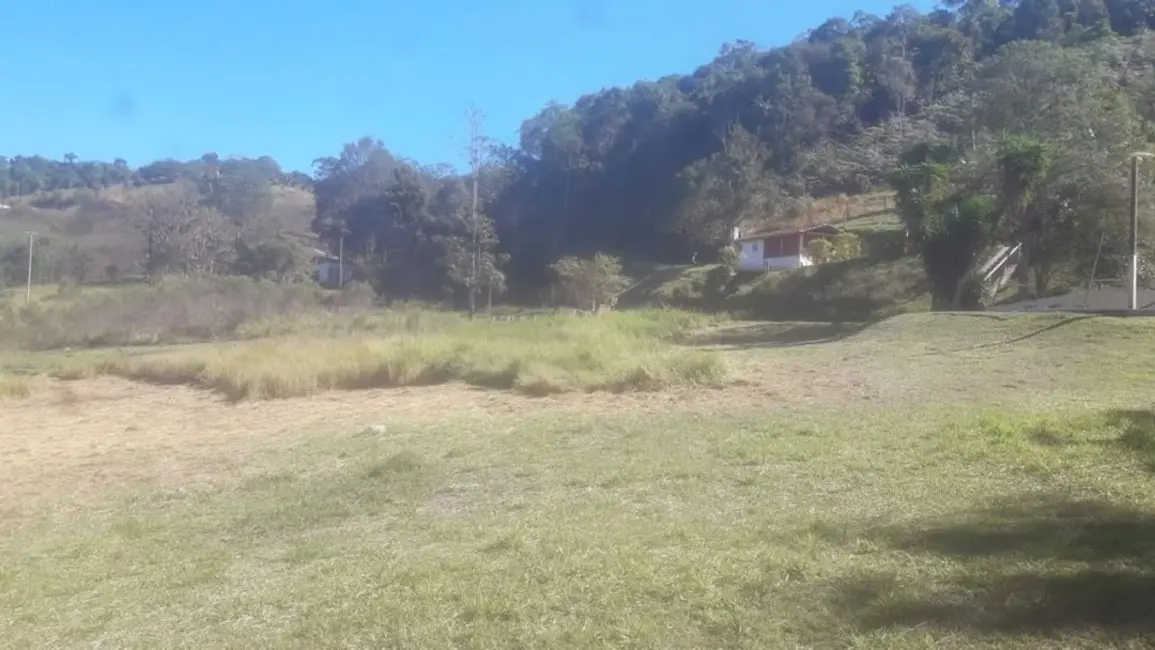 Chácara com 10 quartos à venda, 100m2 em Paraibuna - SP - imagem 3 Foto 3 de Chácara com 10 quartos à venda, 100m2 em Paraibuna - SP