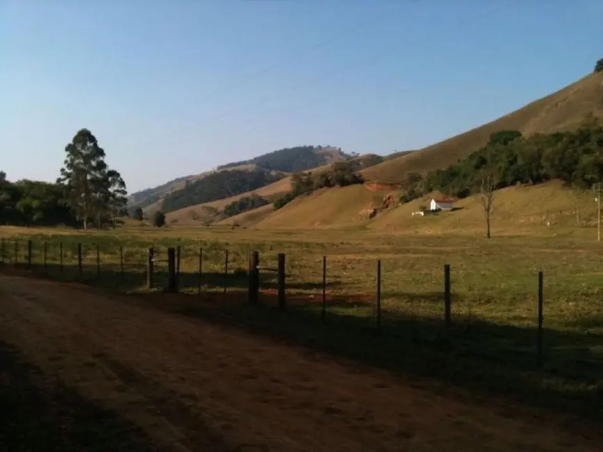 Fazenda / Haras com 2 quartos à venda, 100m2 em Cunha - SP - imagem 4 Foto 4 de Fazenda / Haras com 2 quartos à venda, 100m2 em Cunha - SP