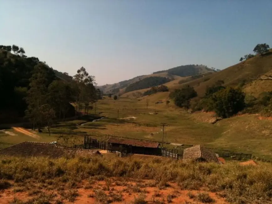 Fazenda / Haras com 2 quartos à venda, 100m2 em Cunha - SP - imagem 9 Foto 9 de Fazenda / Haras com 2 quartos à venda, 100m2 em Cunha - SP