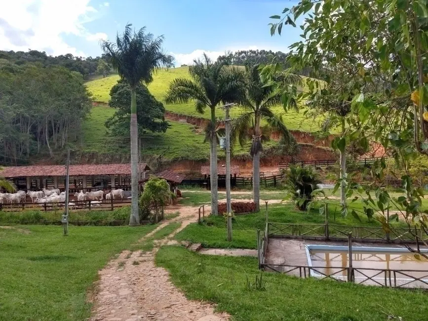 Fazenda / Haras com 5 quartos à venda, 600m2 em Paraibuna - SP - imagem 1 Foto 1 de Fazenda / Haras com 5 quartos à venda, 600m2 em Paraibuna - SP