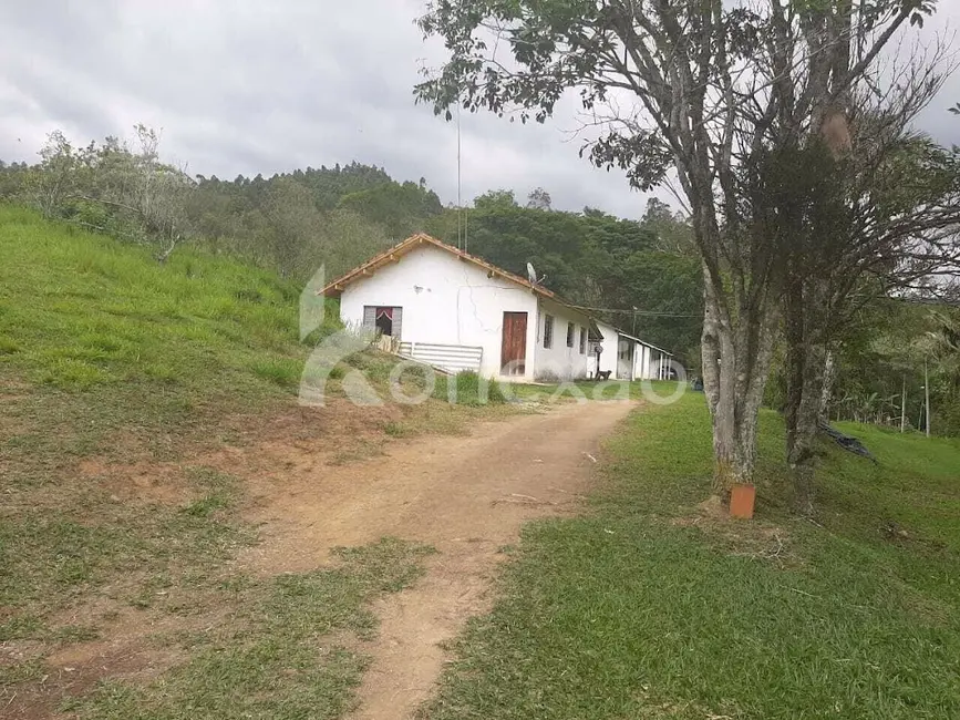 Fazenda / Haras com 3 quartos à venda, 600m2 em Paraibuna - SP - imagem 7 Foto 7 de Fazenda / Haras com 3 quartos à venda, 600m2 em Paraibuna - SP