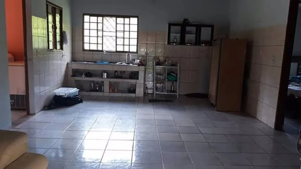 Sítio / Rancho com 2 quartos à venda, 200m2 em Paraibuna - SP - imagem 3 Foto 3 de Sítio / Rancho com 2 quartos à venda, 200m2 em Paraibuna - SP