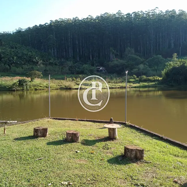 Fazenda / Haras com 3 quartos à venda, 149m2 em Sao Jose Dos Campos - SP - imagem 2 Foto 2 de Fazenda / Haras com 3 quartos à venda, 149m2 em Sao Jose Dos Campos - SP