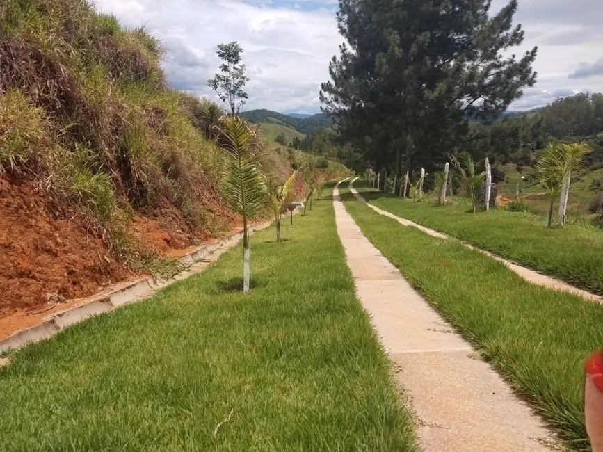 Sítio / Rancho com 8 quartos à venda, 300m2 em Sao Jose Dos Campos - SP - imagem 7 Foto 7 de Sítio / Rancho com 8 quartos à venda, 300m2 em Sao Jose Dos Campos - SP
