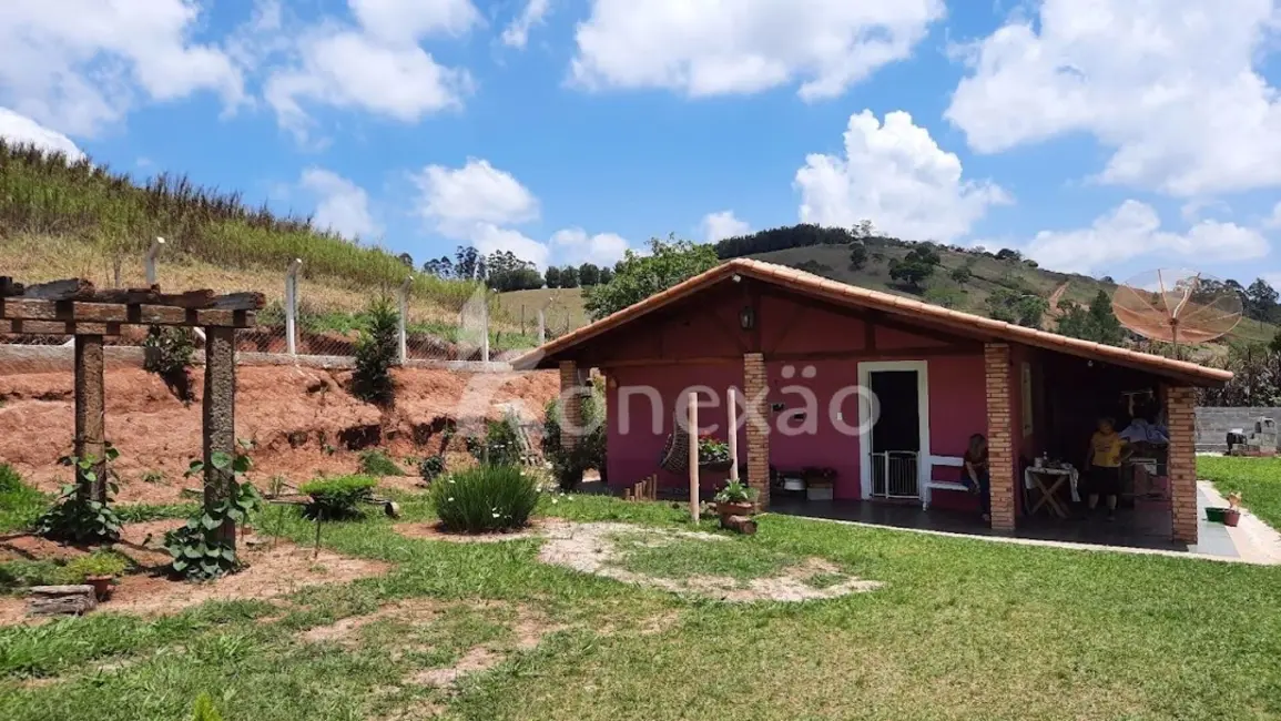 Sítio / Rancho com 1 quarto à venda, 90m2 em Centro, Paraibuna - SP - imagem 1 Foto 1 de Sítio / Rancho com 1 quarto à venda, 90m2 em Centro, Paraibuna - SP